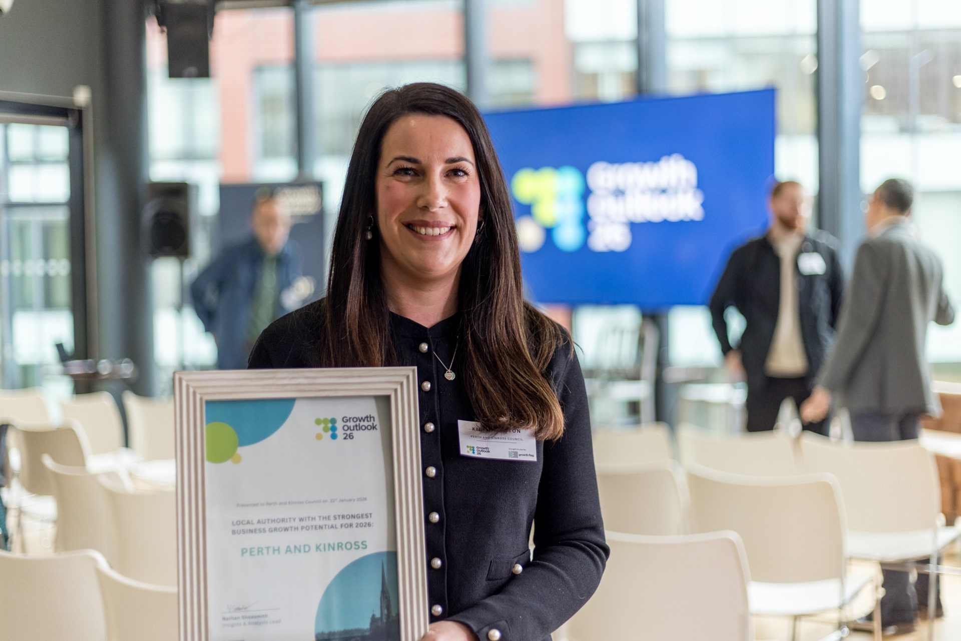 Growth Flag Photo295 (1)